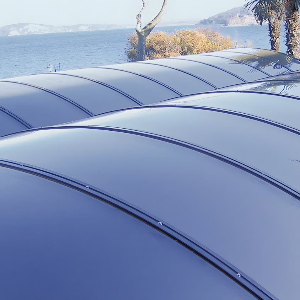 Solid polycarbonate roof